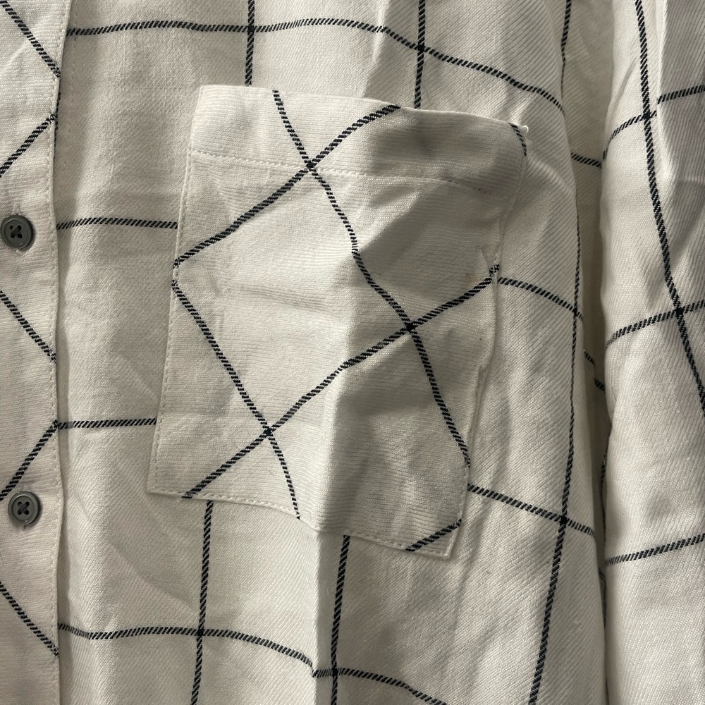 GAP White and Black Checkered Button Down Shirt - Picture 3 of 5